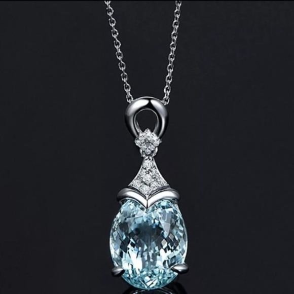 New Silver Aquamarine Gemstone Necklace